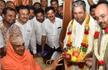 Skip Lingayat issue during campaign, Cong tells leaders